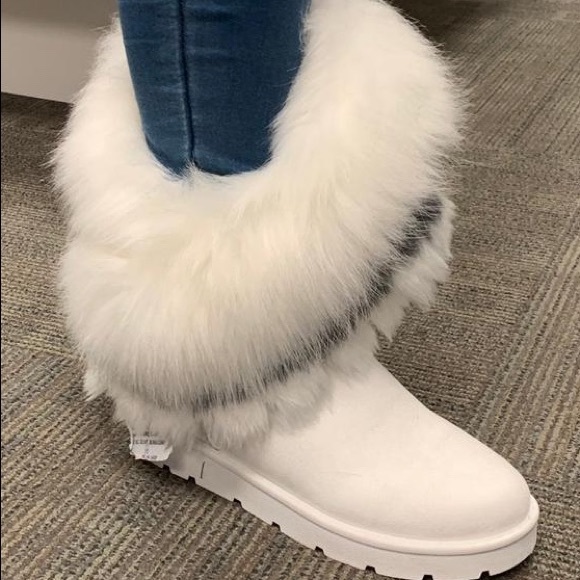 Pazzle Shoes - Last One! White Mid Calf Furry Cozy Winter Boots